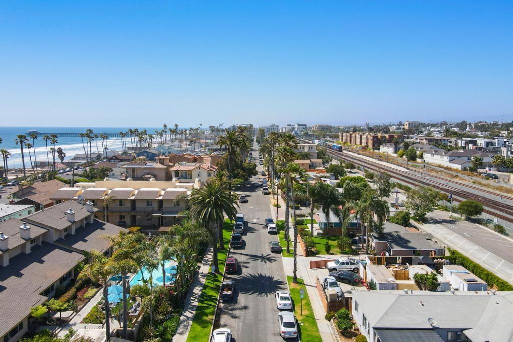 Oceanside Rocks Family Vacation Home Bagian luar foto