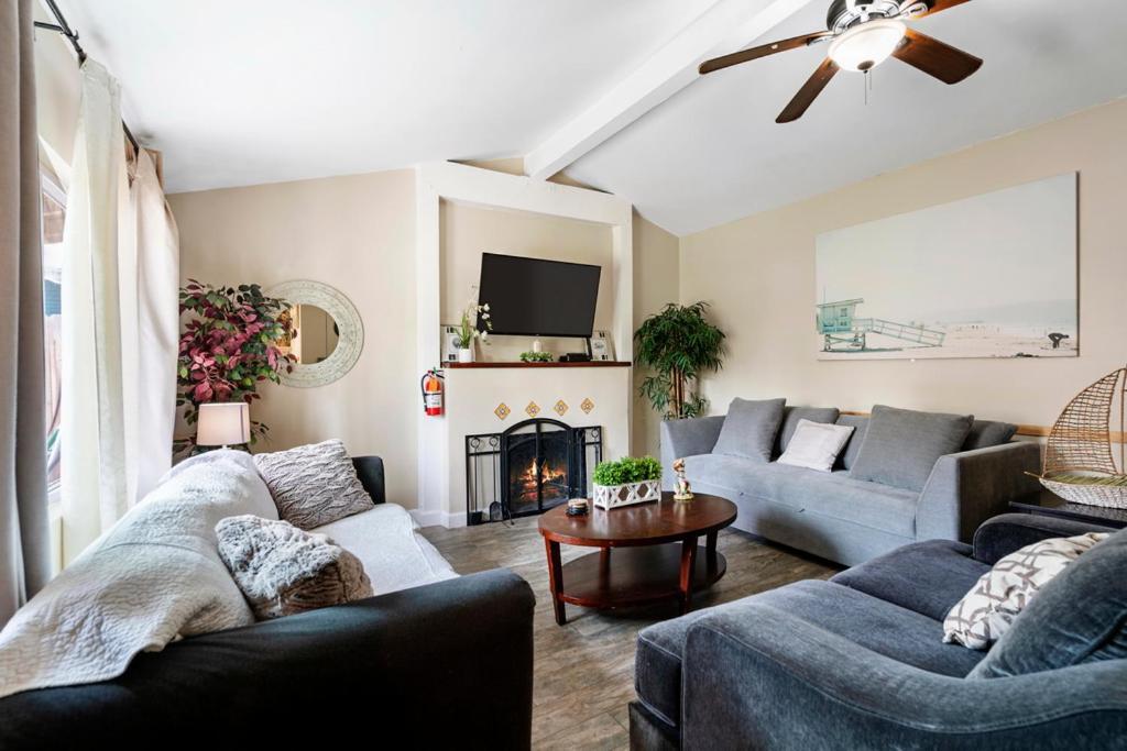 Oceanside Rocks Family Vacation Home Bagian luar foto
