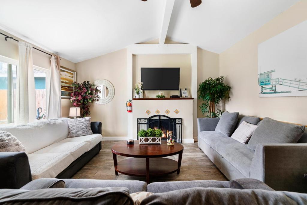 Oceanside Rocks Family Vacation Home Bagian luar foto