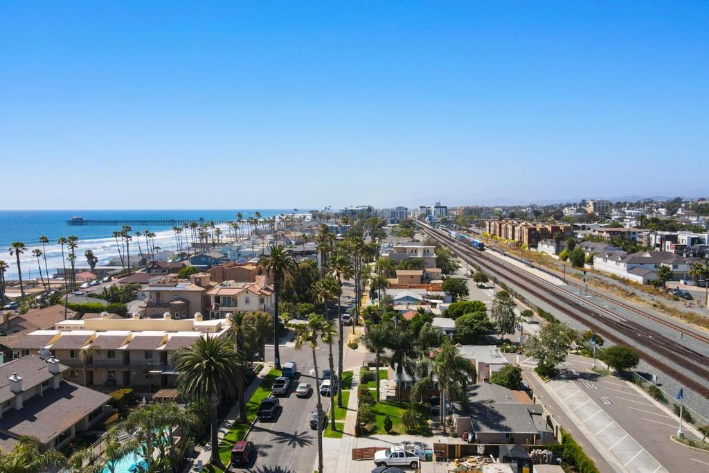 Oceanside Rocks Family Vacation Home Bagian luar foto